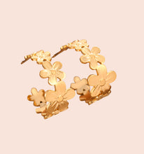 Load image into Gallery viewer, Gold Daisy Hoops
