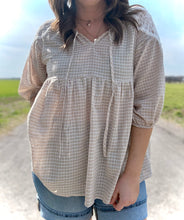 Load image into Gallery viewer, Lace Shoulder Shellie Top
